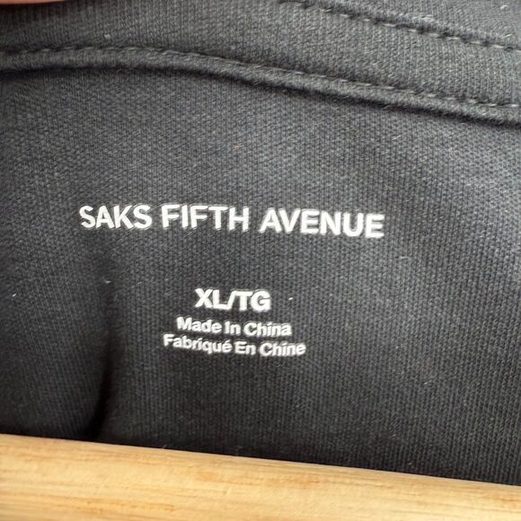 Saks Fifth Ave Black T-Shirt XL Short Sleeve V Neck soft knit womens top - Picture 4 of 7